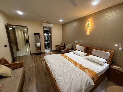 Spacious 4 BHK in Prayagraj, near Sangam, Kumbh