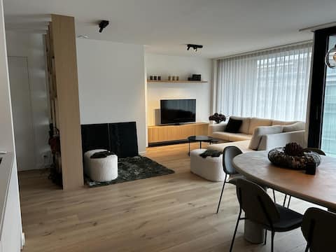 Popular Airbnb listing: Appie The Green sea-shop-sun in Nieuwpoort