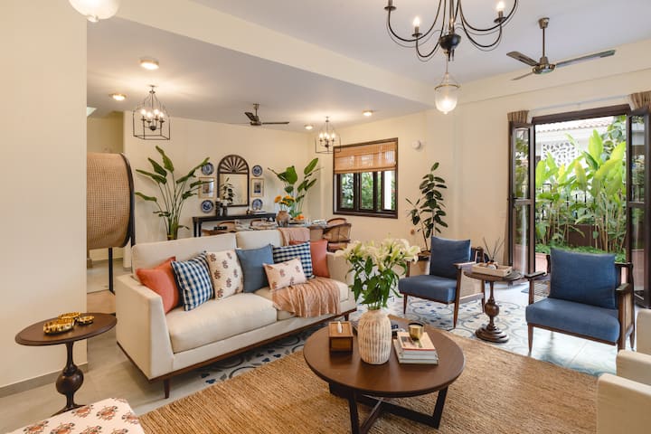 Living room image 1