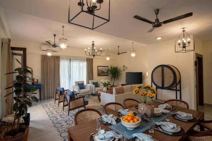 Dining area image 2