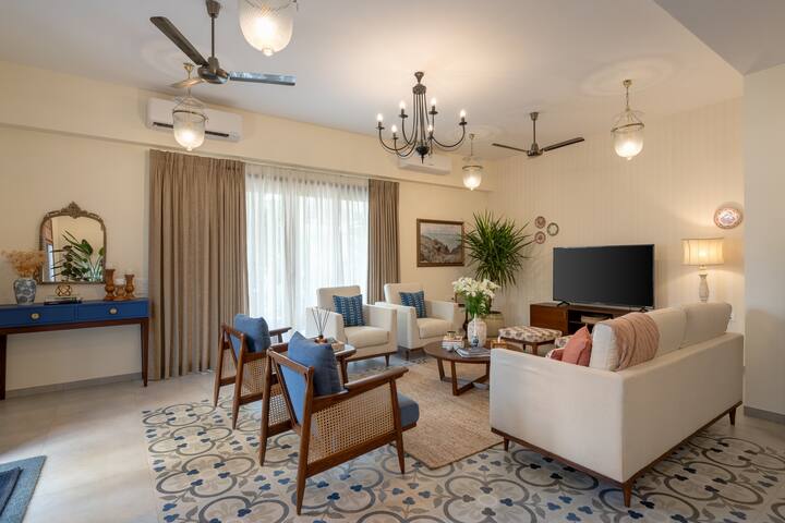 Living room image 2