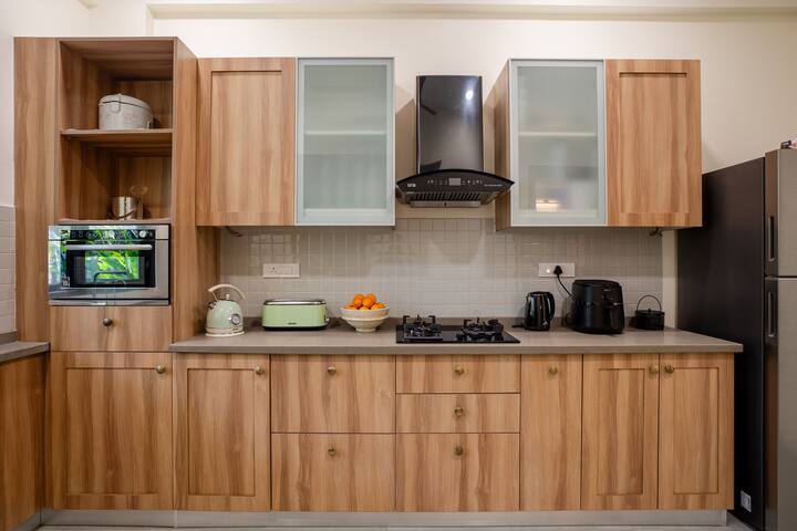 Full kitchen image 3
