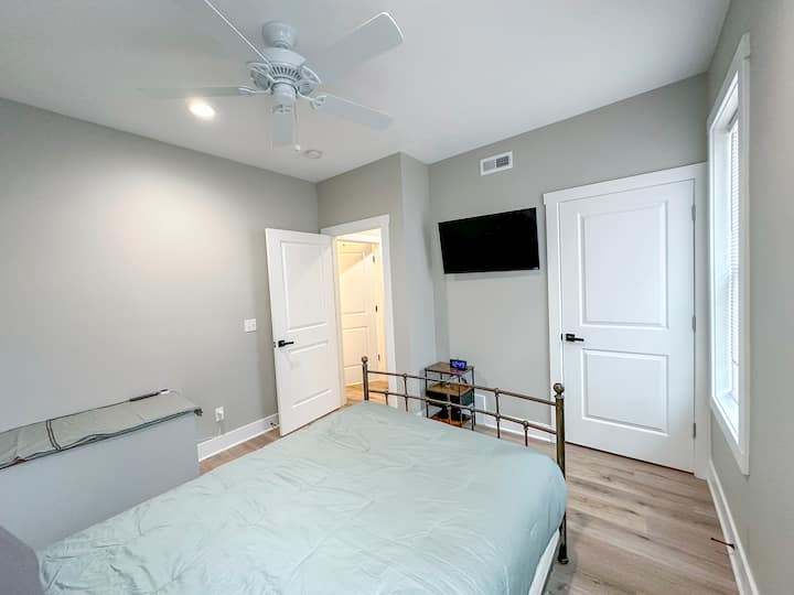 საძინებელი 1