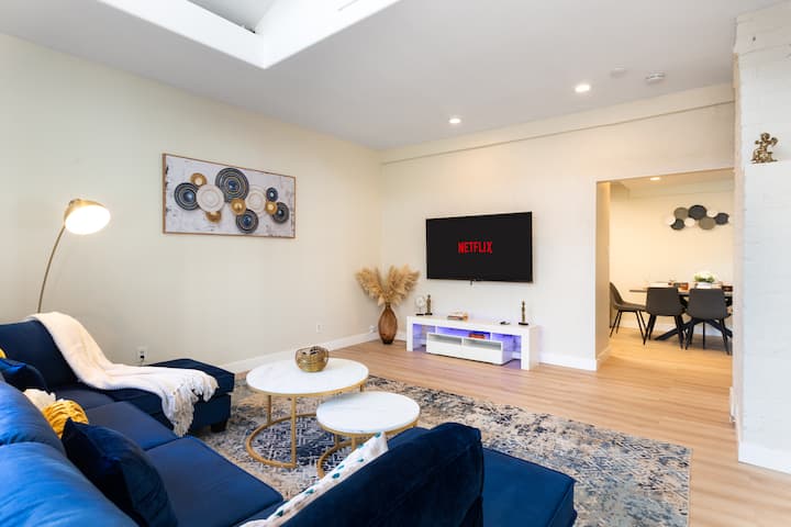 Sunny Socal Escape: 3br/2ba Bright Home With Pool - Los Angeles, CA