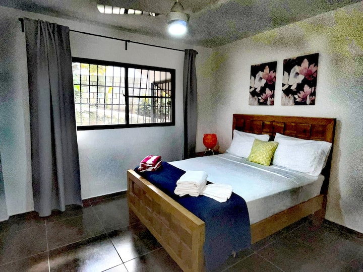 الغرفة رقم4 الطابق المزدوج / الثاني.