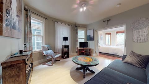Successful Airbnb property: Trendy suite in Mission! in Cliff Bungalow