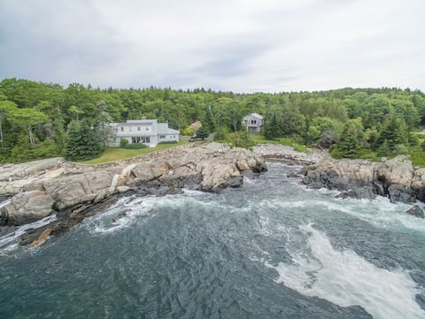 Pointed Fir Cove | Oceanfront