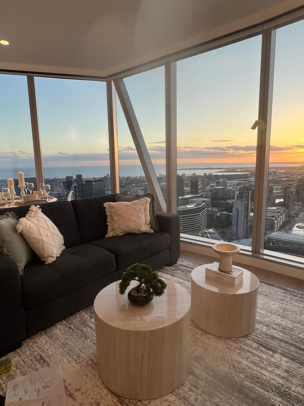 Popular Airbnb listing: Luxury Sky Suite 2B2B with Romantic Sunset Views in West Melbourne
