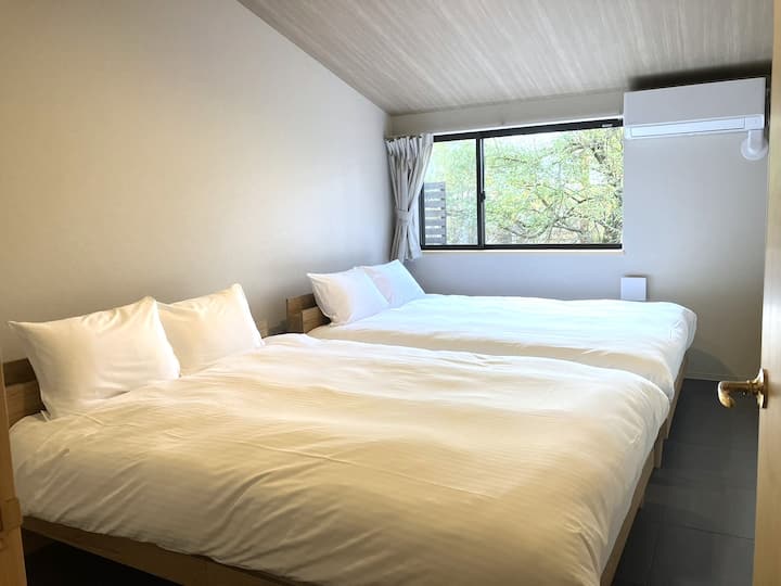 Soba 1: dvokrevetna soba s dva odvojena kreveta (dan)