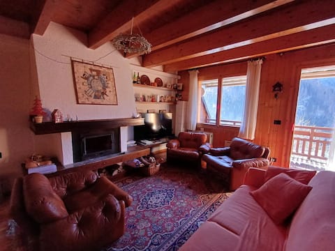 Annuncio Airbnb popolare: Grandma Anna's Cottage a Alleghe