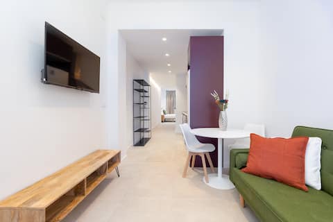Top performing Airbnb: Cozy Loft-Style Studio II in L'olivereta