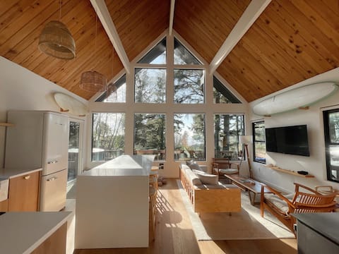 Surfline Loft, A-Frame Cabin in Netarts