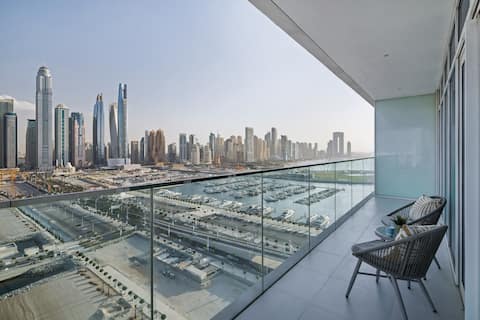 4BR Beachfront Palm, Marina & Burj View