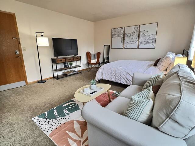 https://www.restainohomes.com/ managed Airbnb listing 3