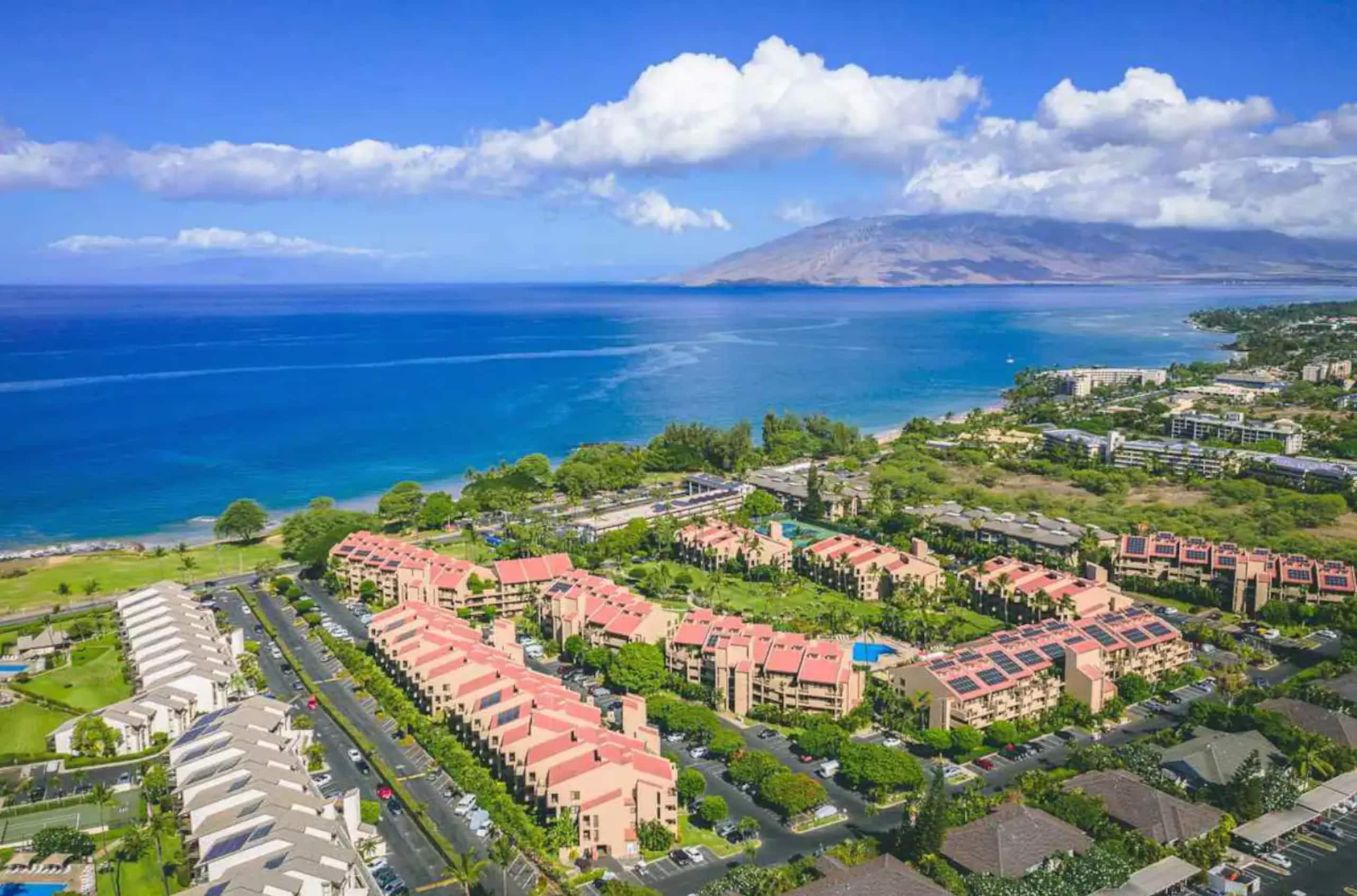 Condo in Kihei · ★4.87 · 1 bedroom · 2 beds · 2 baths - Image 7