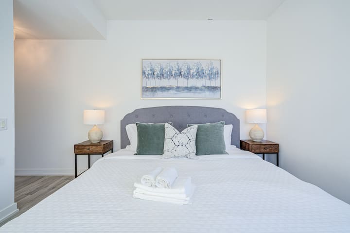 Sep Deal/Toronto 3Bd +3Bth/ Park/Ikea/Hyw401/Mall gallery image 3