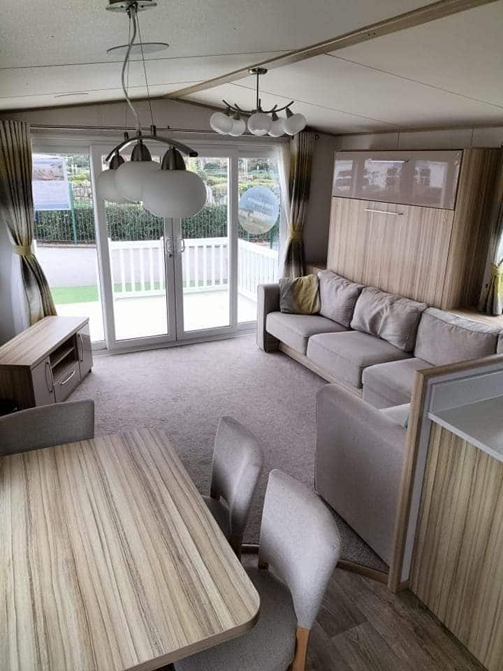 Cozy Family Caravan, Presthaven Sands - North Wales