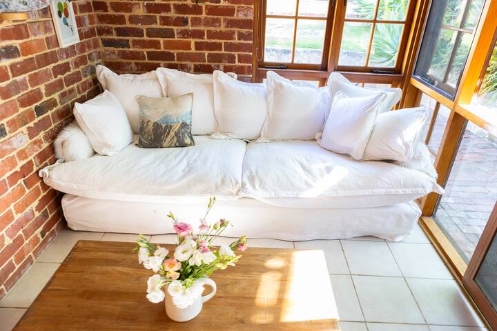 Coastal Cottage Retreat gallery image 5