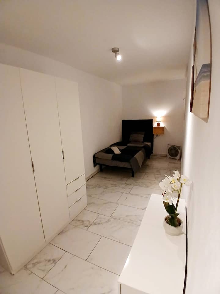 საძინებელი 2