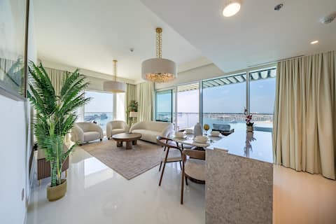Homes Beyond | Newly Furnished 2BR w/ Beach Access