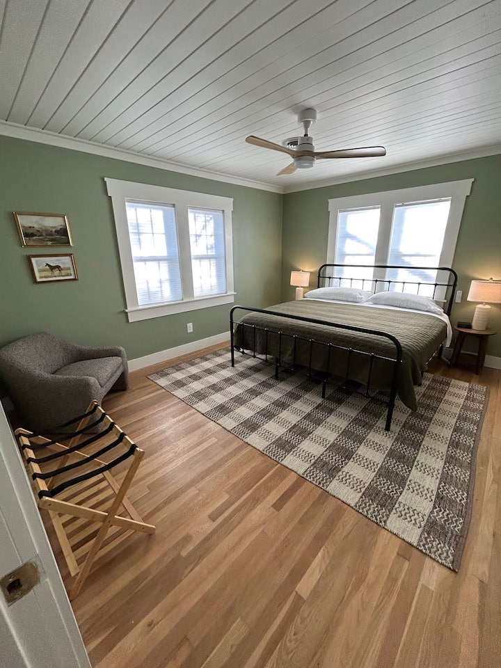 საძინებელი 1