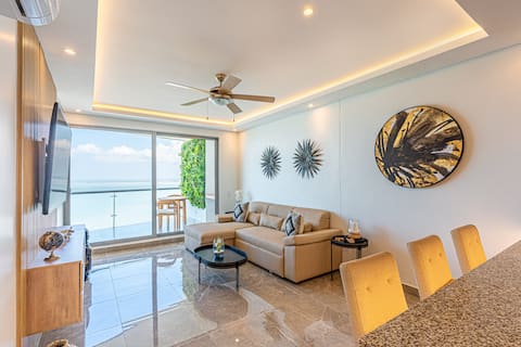 Successful Airbnb property: Cartagena Dreams Luxury Oceanfront Suite w/Pool in Marbella