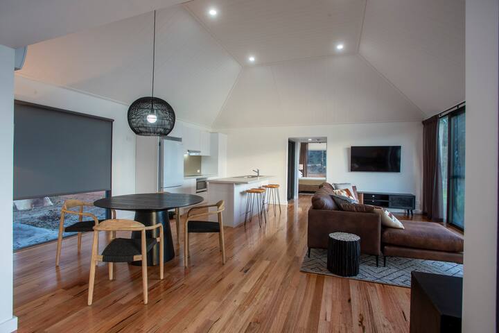 Caves Road Vineyard Retreat gallery image 5