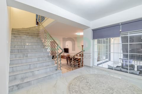 Makri Lux House 4 BDR