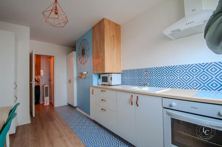 Cocon Urbain Entièrement Rénové - 2 Chambres -70m2 - Ibis budget Orléans Sud Comet