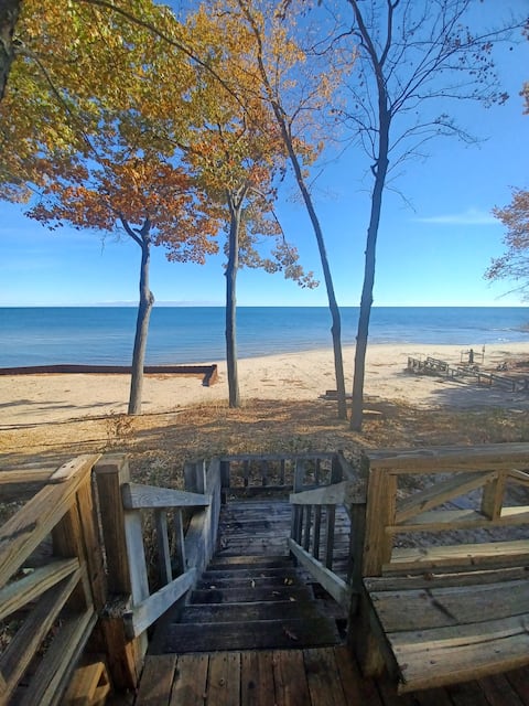 Huron Calling