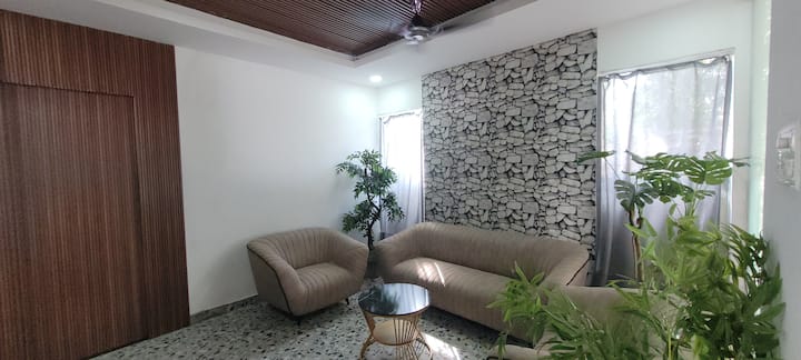 Living room image 1