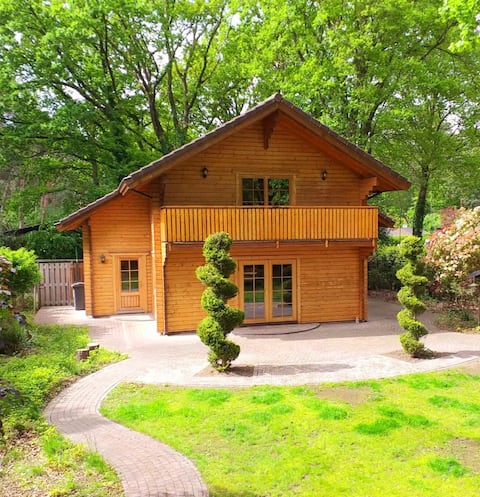 Luxury forest house with hot tub and sauna