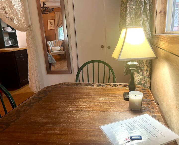 Cozy, Secluded Cottage - Orinda, CA