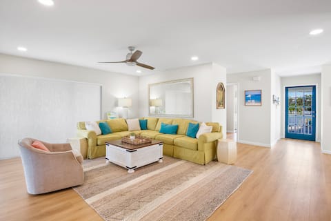 Top performing Airbnb: Heavenly Hideaway, 3 bdrm, 5 minute walk to beach in Anna Maria