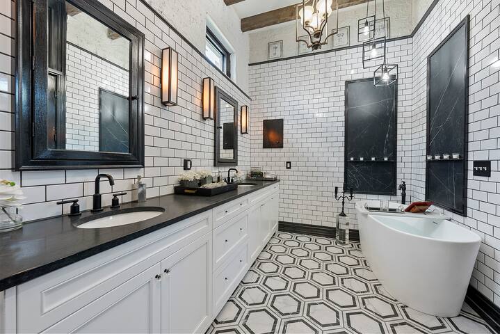 The Book House No.45 gallery image 2