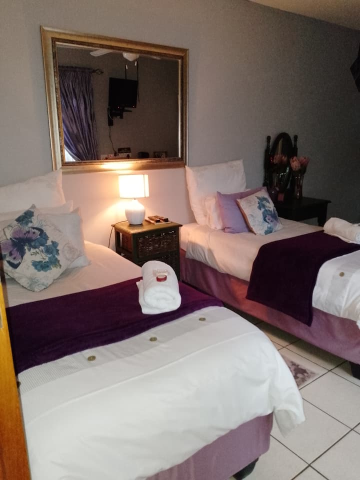 Magnolia Guesthouse Room 1 Purple
Vaalpark - Vanderbijlpark