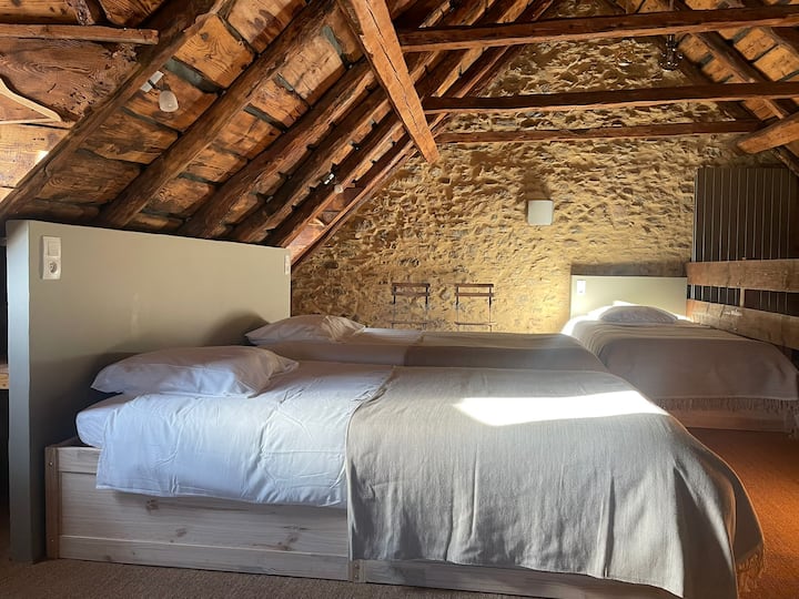 საძინებელი 1