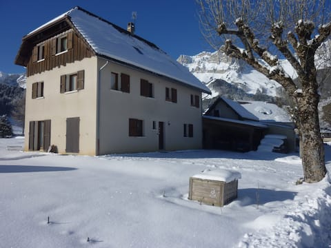 Propriété Airbnb réussie: Gîte "Les Prés" in Gresse à Gresse En Vercors