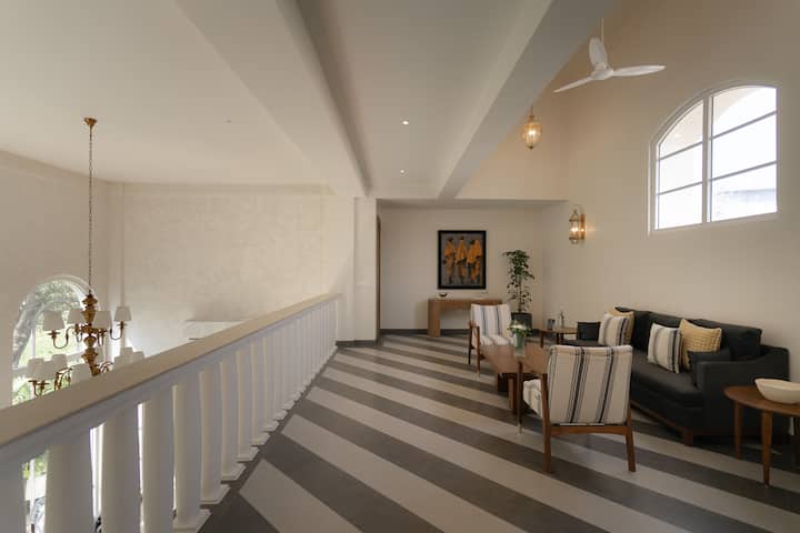 Living room image 1