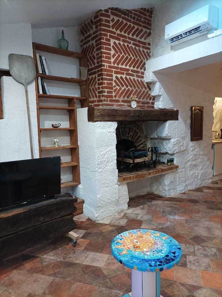 Troglo Gîte : Le Très Sage Tonneau - Indre-et-Loire