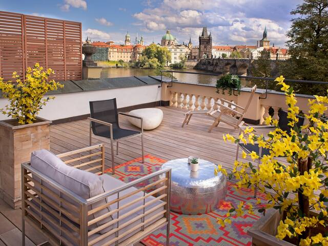 RCB9: Prague gem, luxury retreat gallery image 4