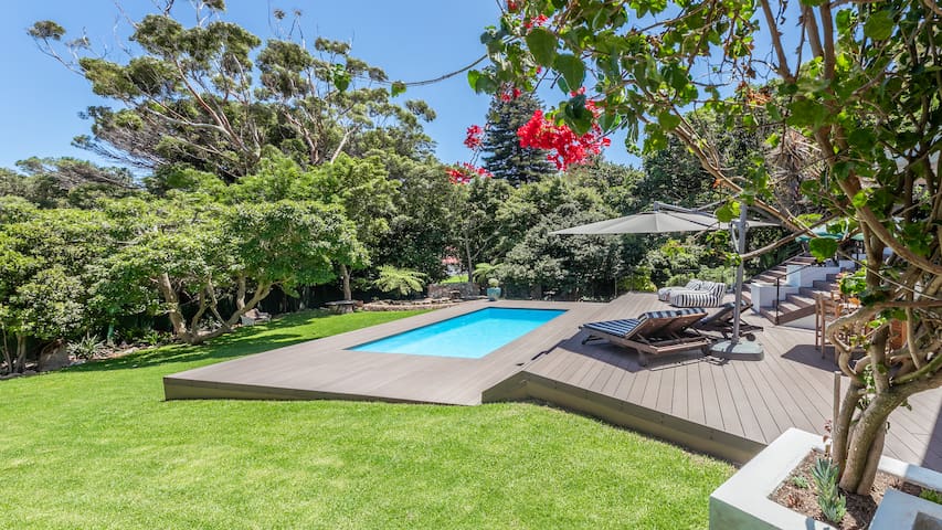 Riverside Mountain Retreat