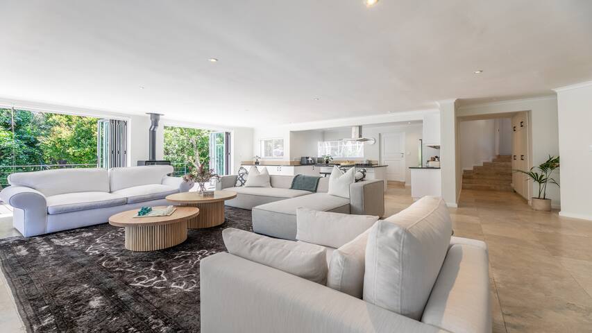 Riverside Mountain Retreat gallery image 3