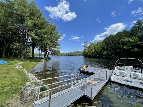 Beautiful Lakefront Retreat