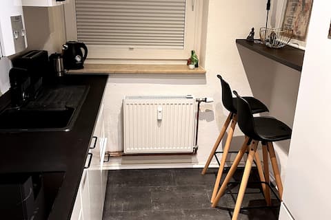 Top Airbnb: Quiet, well-connected apartment in Region Hannover