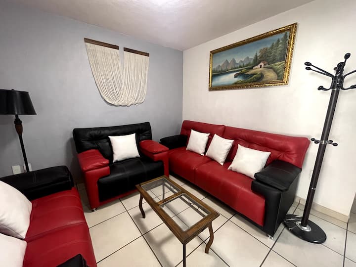 Casa Bonita En Fraccionamiento Privado - Zamora