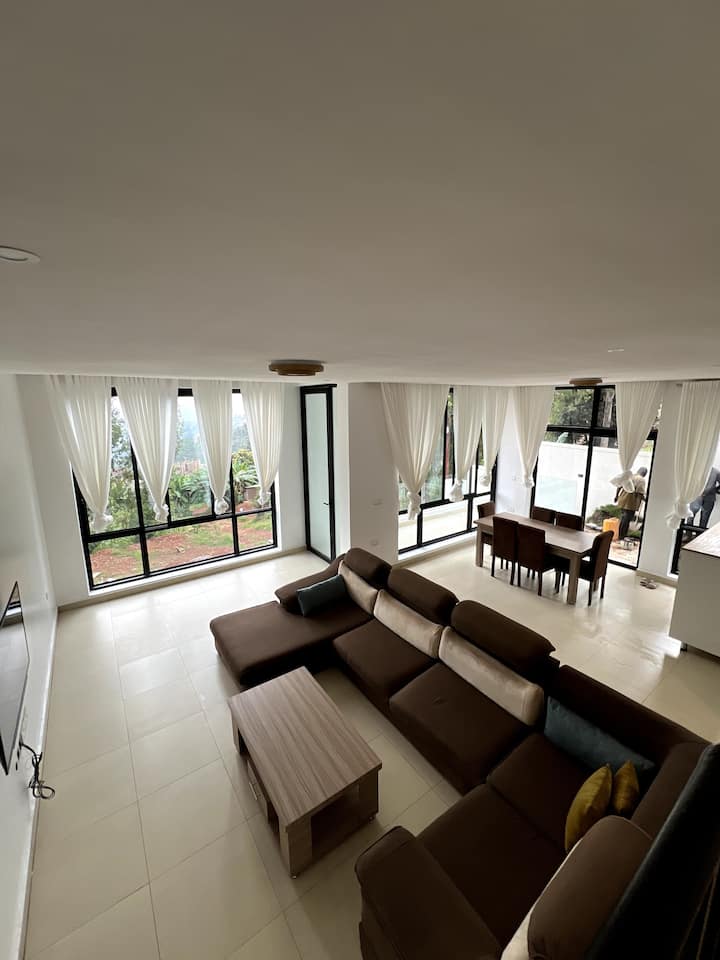 Kigali- Rebero Entire Home & Full Size Rooftop - Kigali