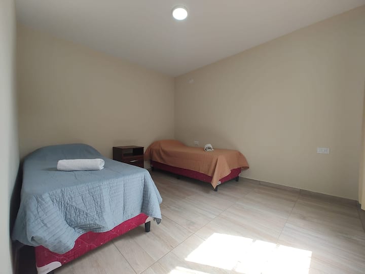 Ova spavaća soba nalazi se u prizemlju.