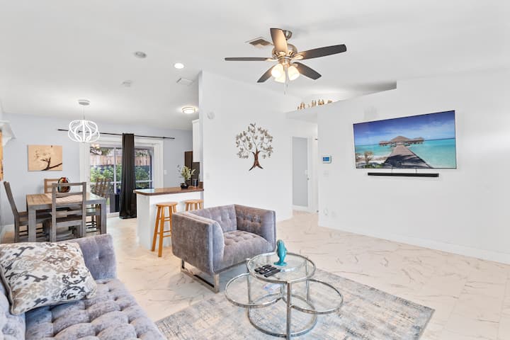 Charming Home&relaxing Backyard - Boynton Beach, FL