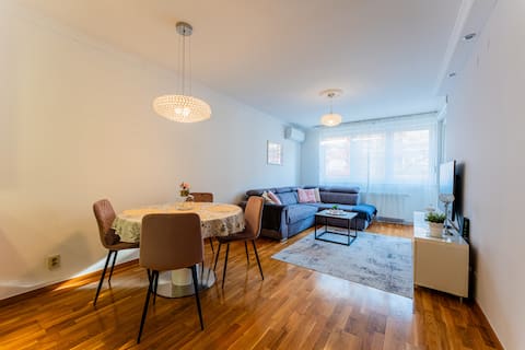 Flexible SelfCheckIns 128 / Garage / Loggia / New